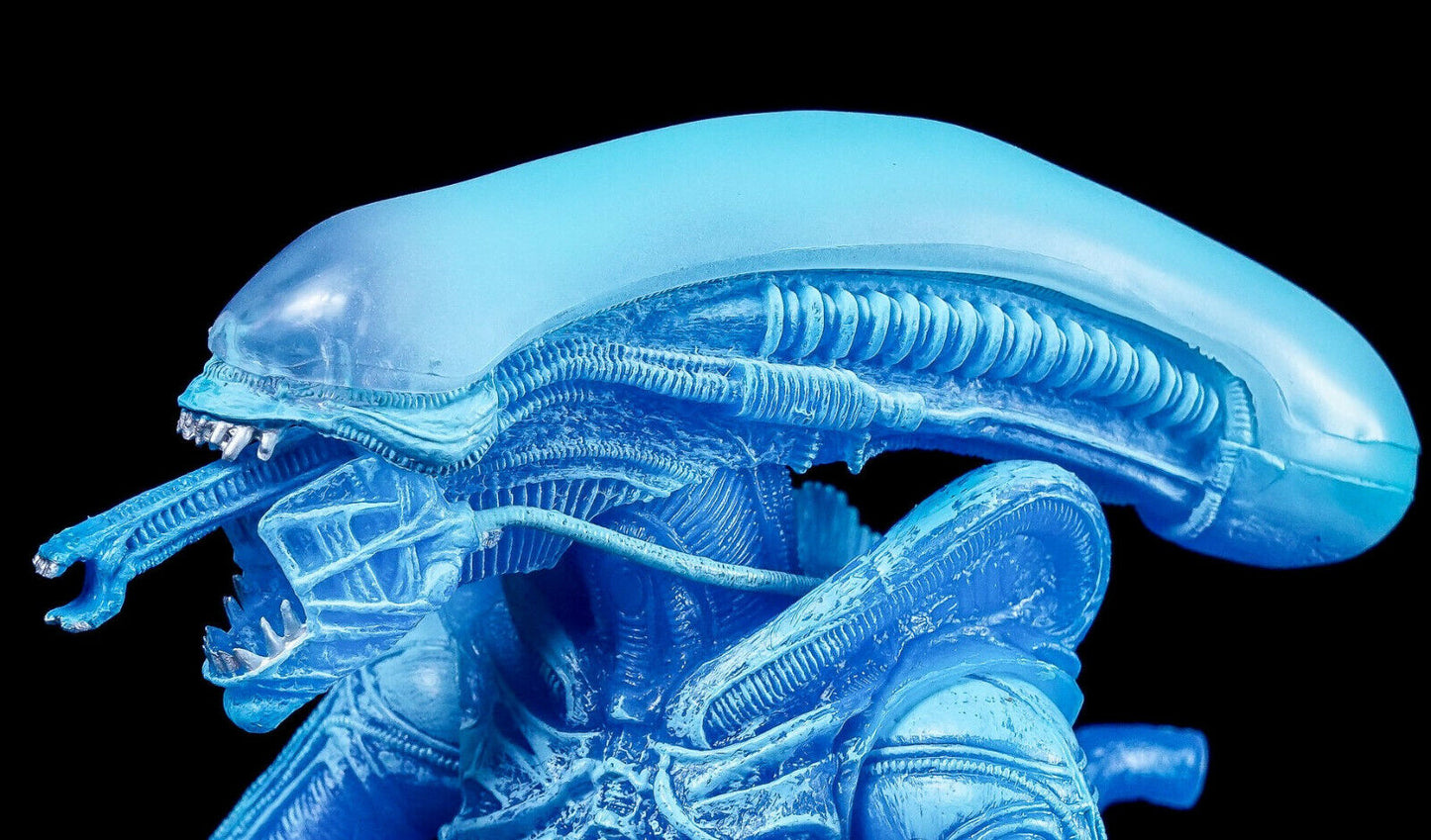 Aliens Series 11 Blue Warrior Alien