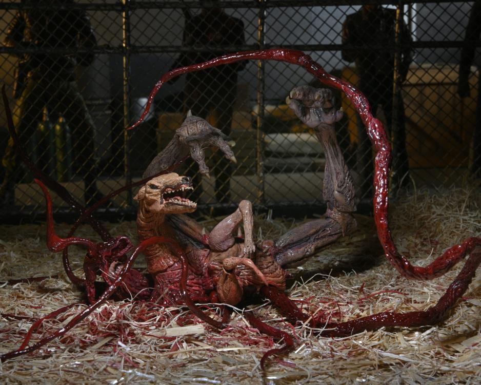 The Thing Ultimate Dog Creature Set Neca