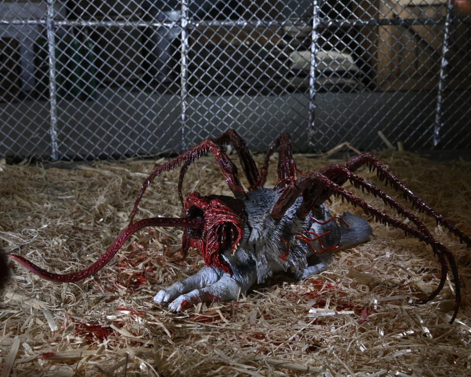 The Thing Ultimate Dog Creature Set Neca