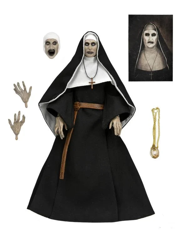 Accesorios completos de Figura NECA Ultimate Valak La Monja