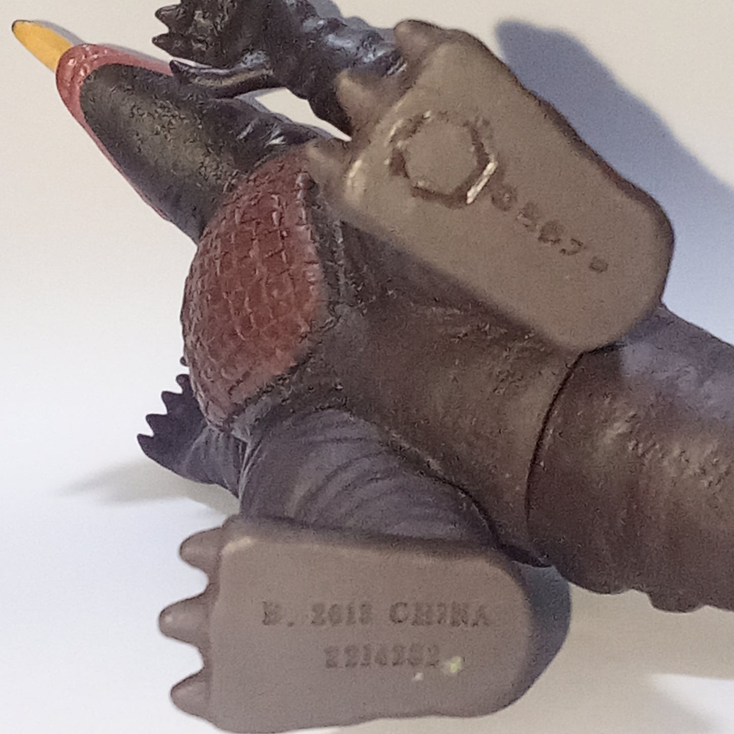 Zaragas Figura Ultraman Ultra Monsters 2013