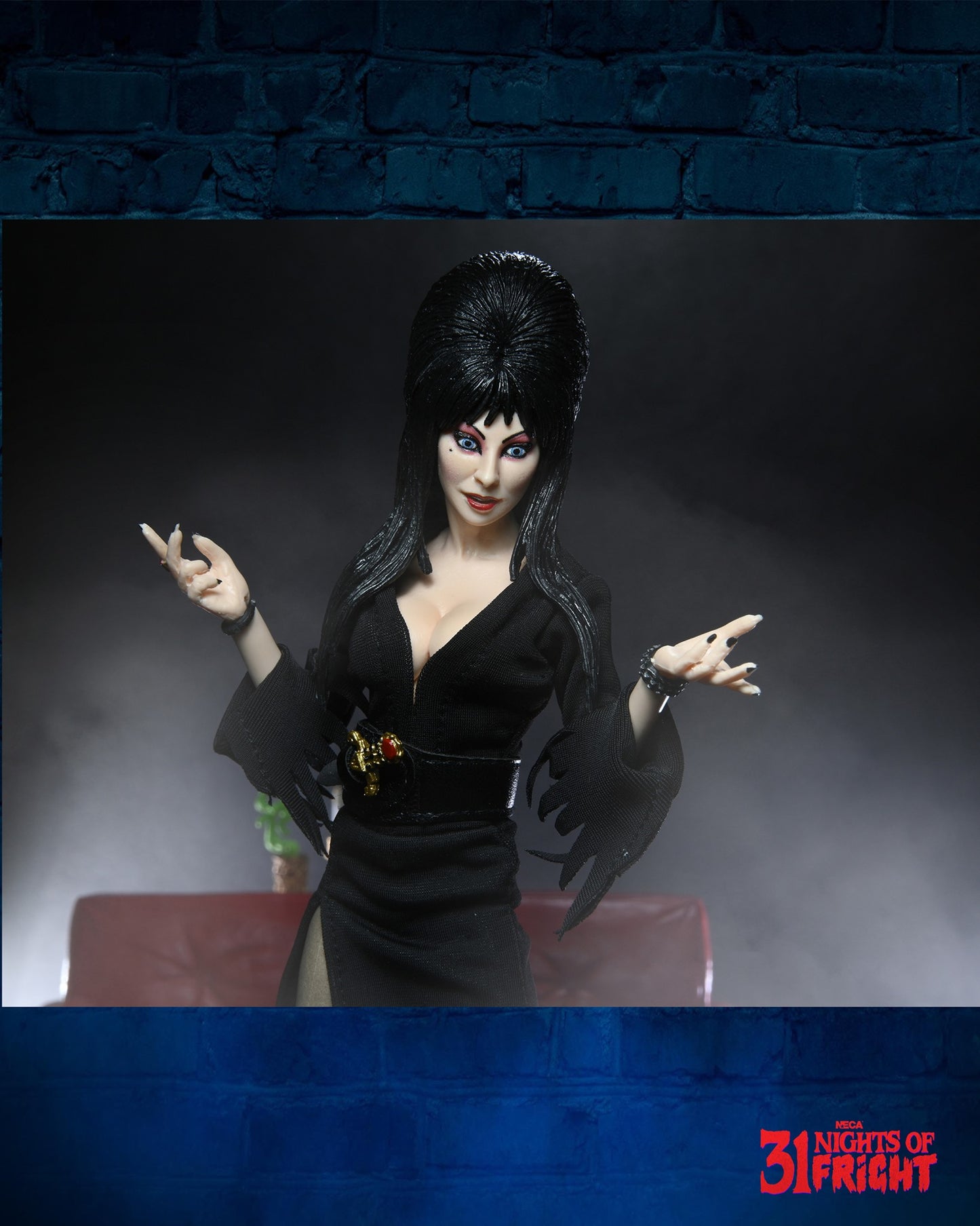 Mistress of the Dark Clothed Elvira Figura Neca