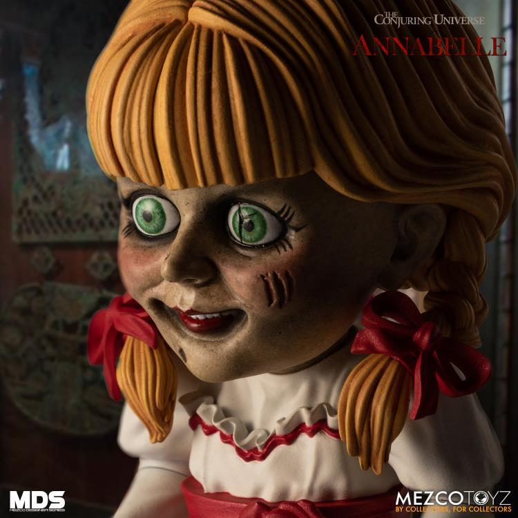 The Conjuring Universe MDS Annabelle Figura Mezco