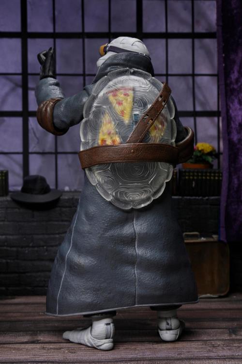 Universal Monsters x Teenage Mutant Ninja Turtles Ultimate Donatello as The Invisible Man