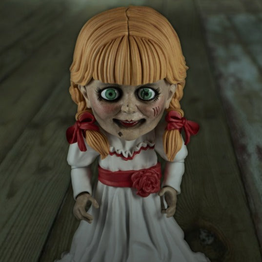 The Conjuring Universe MDS Annabelle Figura Mezco