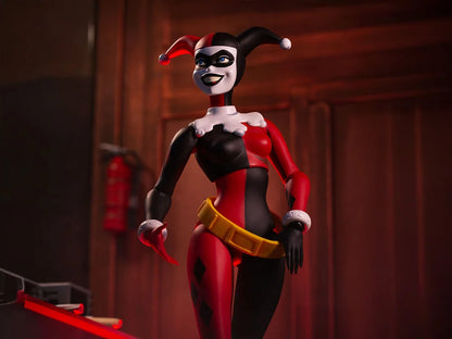Batman: The Animated Series Harley Quinn 1/6 Scale Action Figure