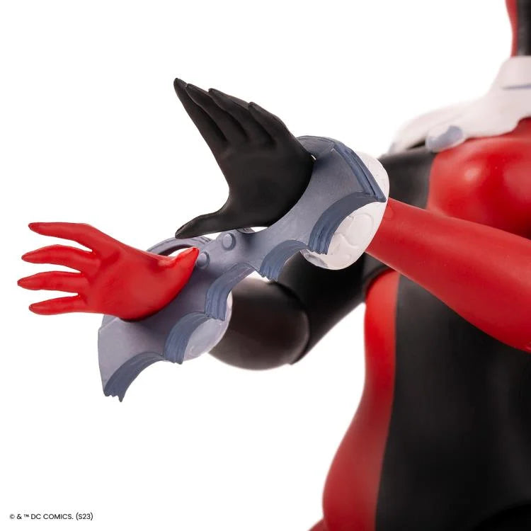 Batman: The Animated Series Harley Quinn 1/6 Scale Action Figure