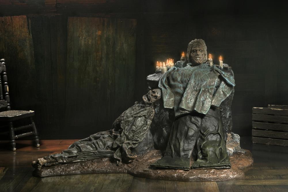 Friday the 13th: The Game Pamela Shrine Diorama