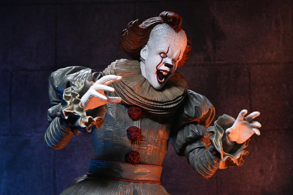 IT: Welcome to Derry Pennywise 1/4 Scale Action Figure