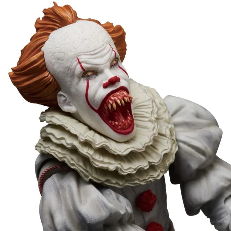 IT (2017) MAFEX No.093 Pennywise Action Figure