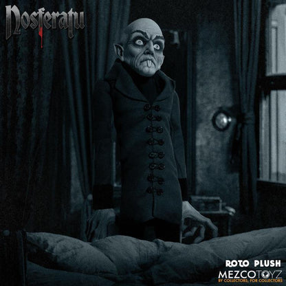 Vista lateral Peluche Nosferatu Conde Orlok Mezco