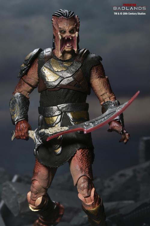 Predator: Badlands Ultimate Dek (Training Armor) Action Figure