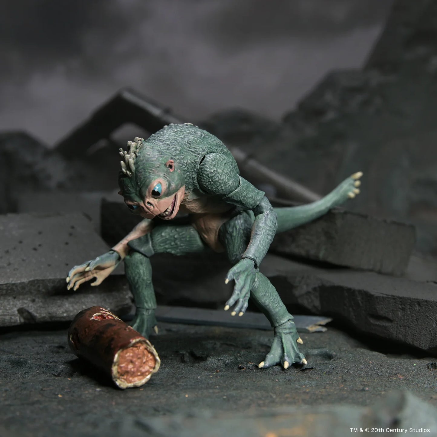 Predator: Badlands - Ultimate Thia & Bud 7" Scale Action Figures