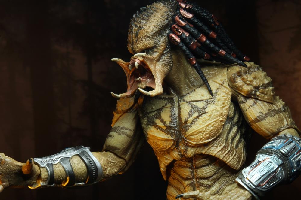 The Predator Ultimate Assassin Predator (Unarmored) Deluxe Figure