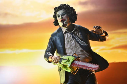 The Texas Chainsaw Massacre Ultimate 50th Anniversary Leatherface (Pretty Woman) Figura de Acción