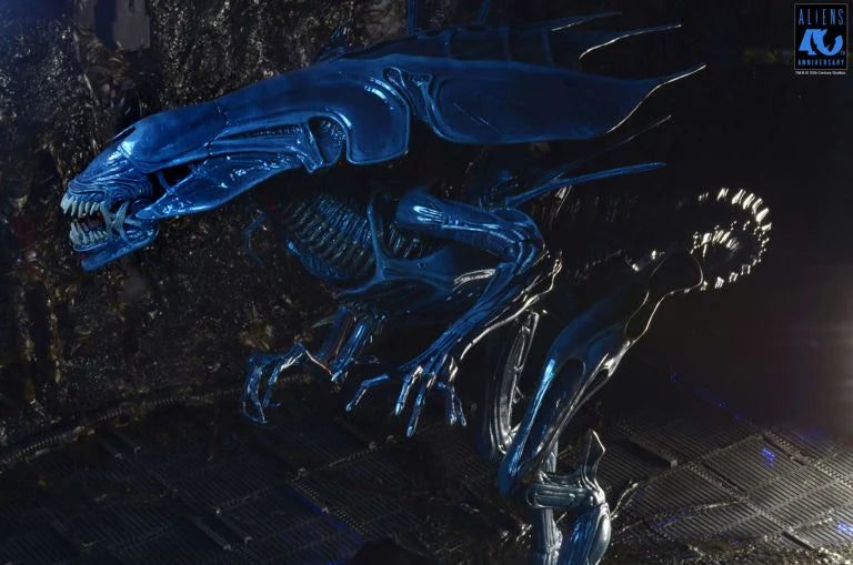 Aliens 40th Anniversary Alien Queen Deluxe Action Figure
