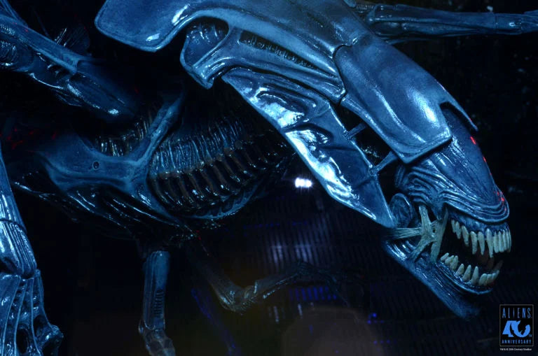 Aliens 40th Anniversary Alien Queen Deluxe Action Figure