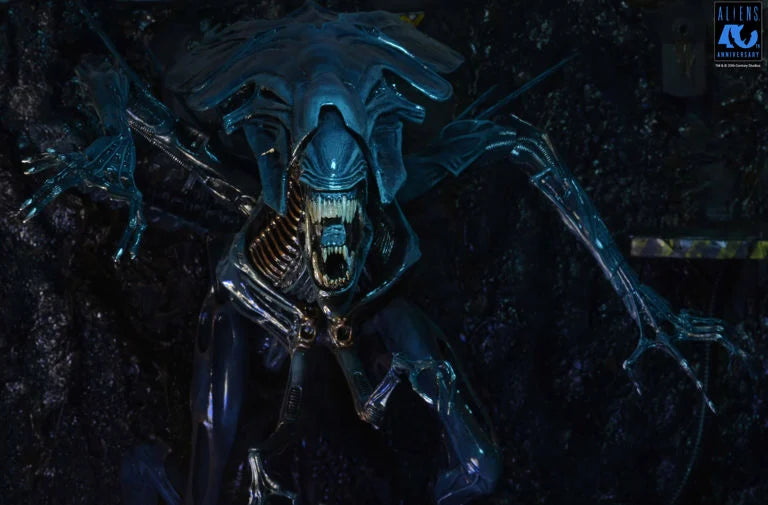 Aliens 40th Anniversary Alien Queen Deluxe Action Figure