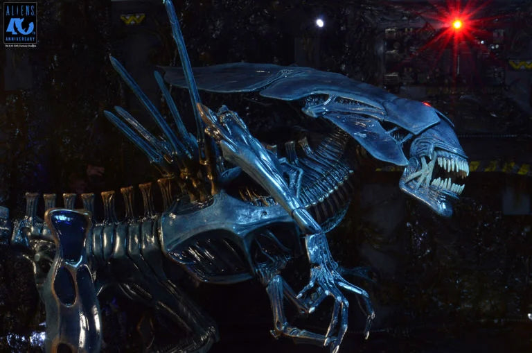 Aliens 40th Anniversary Alien Queen Deluxe Action Figure