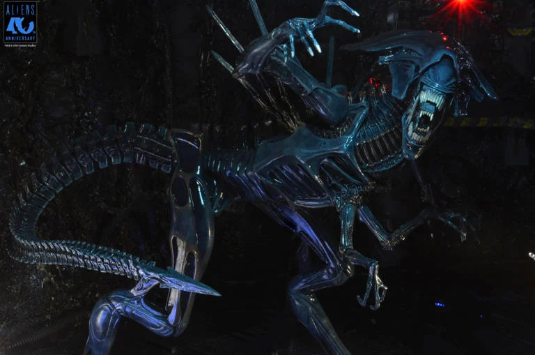 Aliens 40th Anniversary Alien Queen Deluxe Action Figure