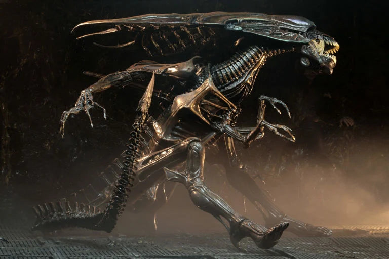 Alien: Resurrection Ultra Deluxe Alien Queen Figure