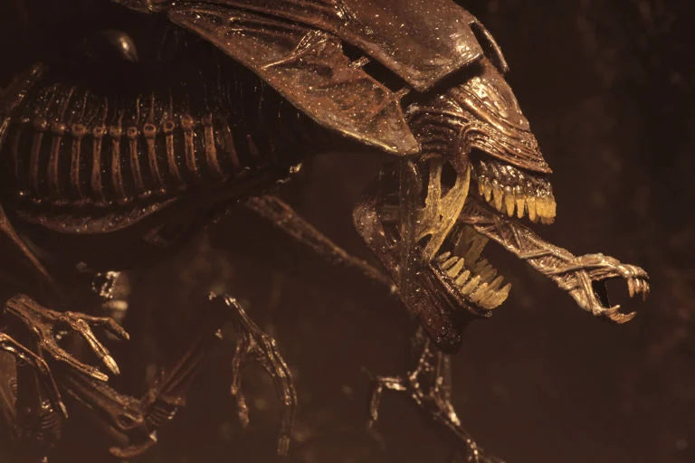 Alien: Resurrection Ultra Deluxe Alien Queen Figure