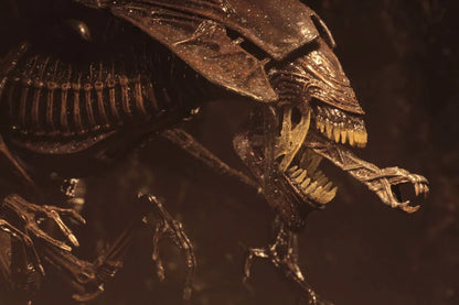 Alien: Resurrection Ultra Deluxe Alien Queen Figure