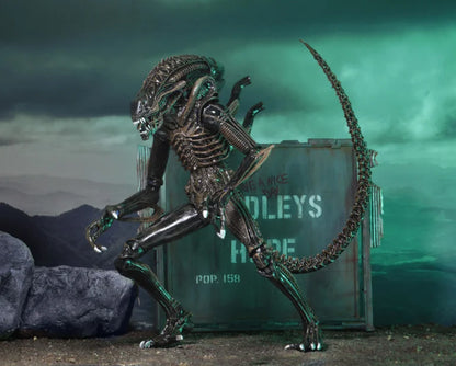 Aliens Ultimate Warrior (Brown) Action Figure