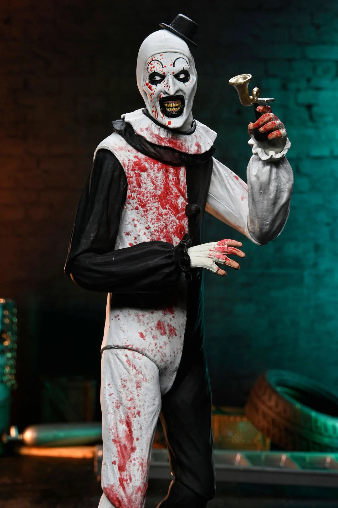 Terrifier 2 Ultimate Art the Clown (Blood Splattered) Action Figure