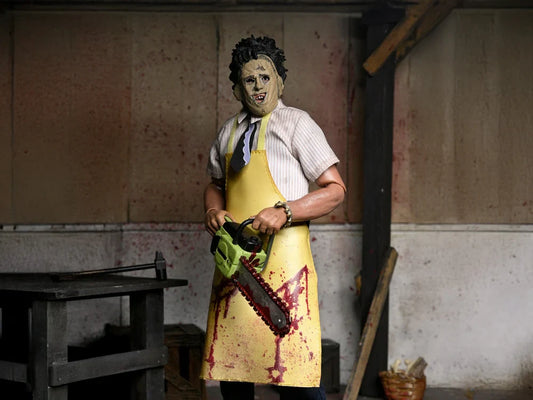 Figura NECA Leatherface Delantal Amarillo 8 Pulgadas Texas Chainsaw Massacre