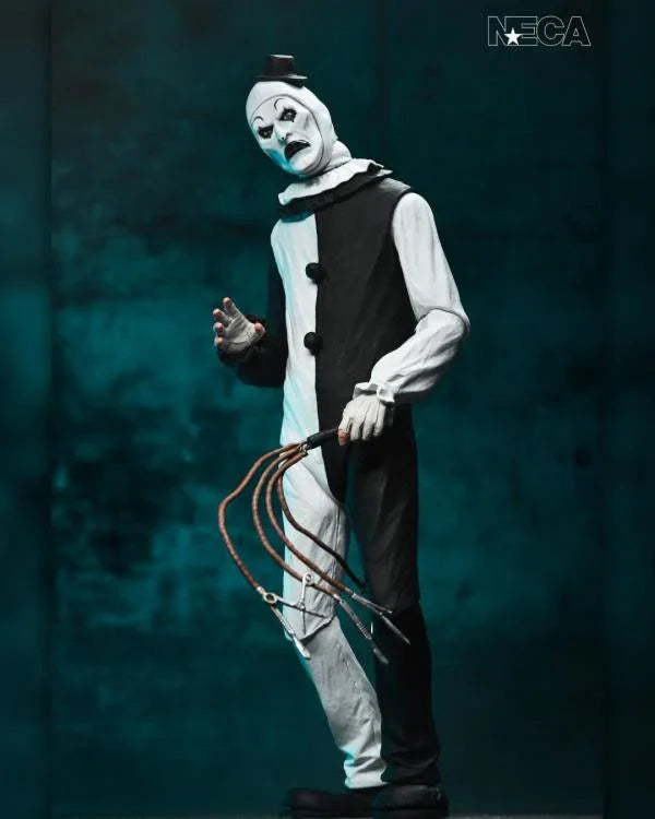 Figura NECA Ultimate Art the Clown 7 pulgadas exhibiendo accesorios incluidos