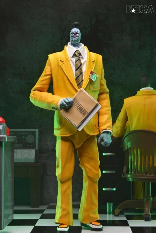 Primer plano del rostro de Bob de frente (ojos grandes, cabello ralo)