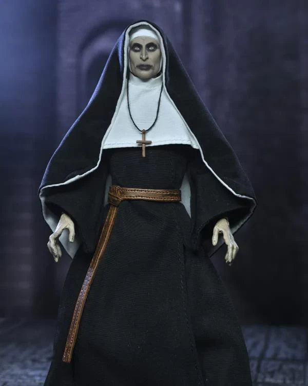 Vista primer plano de Figura NECA Ultimate Valak La Monja