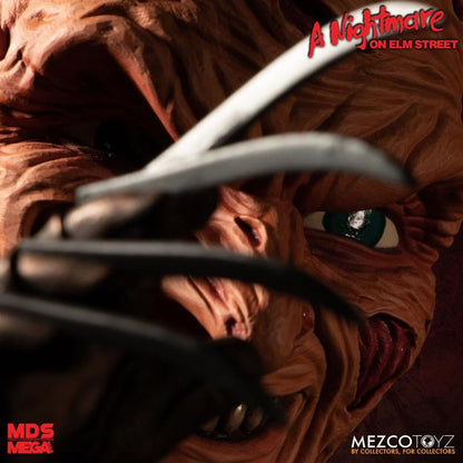 A Nightmare on Elm Street MDS Mega Scale Freddy Mezco