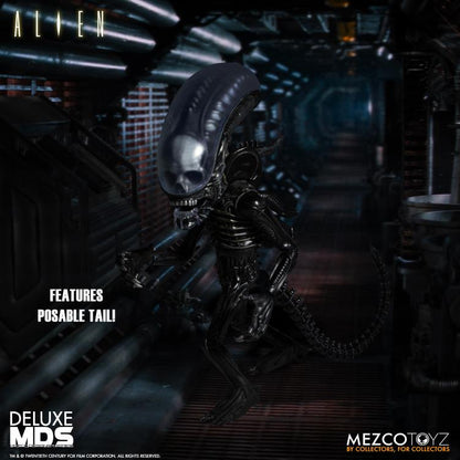 Alien Mezco Designer Series Deluxe Alien Set