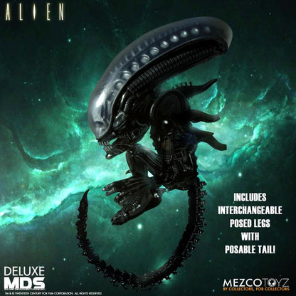 Alien Mezco Designer Series Deluxe Alien Set
