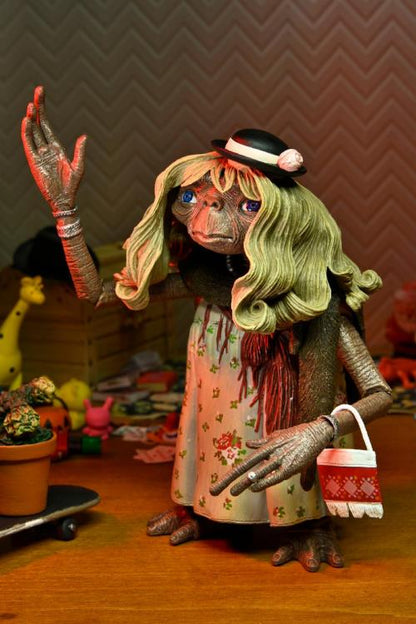 E.T. 40th Anniversary Ultimate Dress Up E.T. Figura Neca Preventa