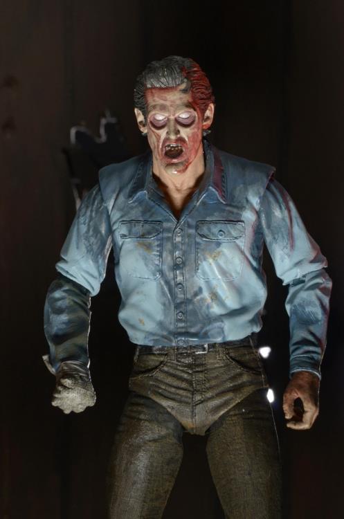 Evil Dead 2 Ultimate Ash Figura Neca