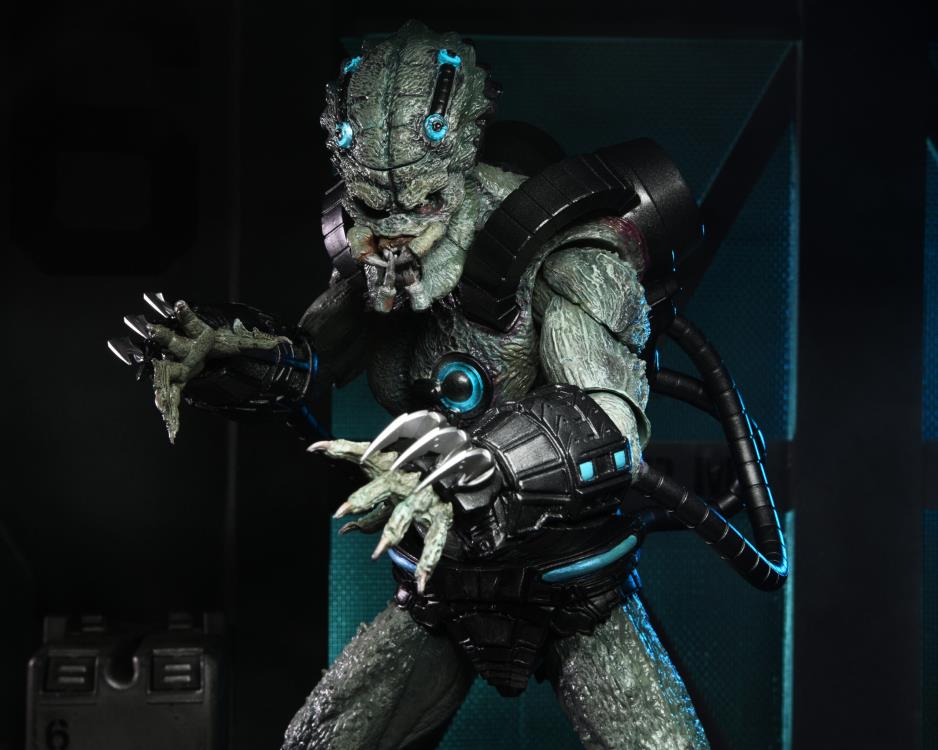 Predator Concrete Jungle Ultimate Stone Heart Figura Neca