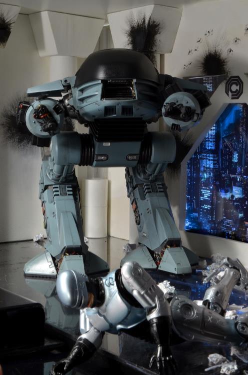 Robocop ED-209 con Sonido Figura Neca