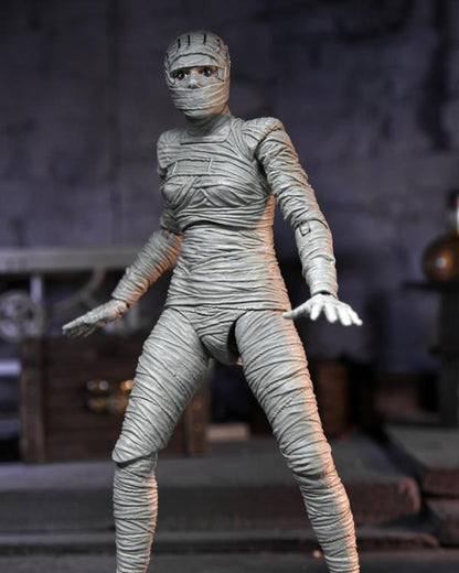 Universal Monsters Ultimate Bride of Frankenstein (Color) Action Figura