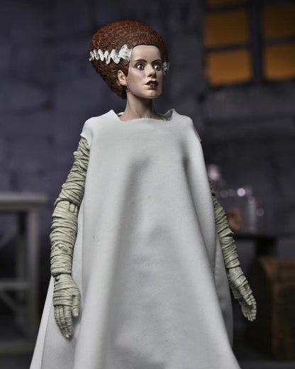 Universal Monsters Ultimate Bride of Frankenstein (Color) Action Figura