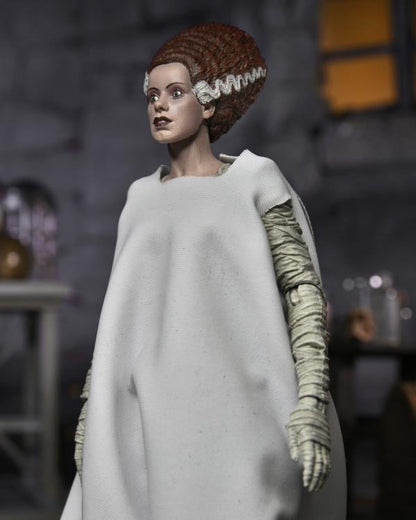Universal Monsters Ultimate Bride of Frankenstein (Color) Action Figura