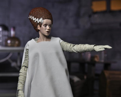 Universal Monsters Ultimate Bride of Frankenstein (Color) Action Figura