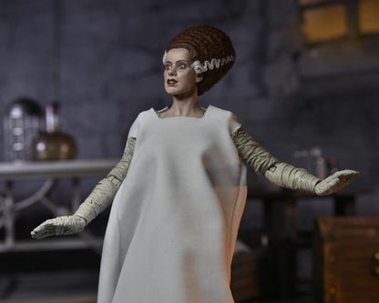 Universal Monsters Ultimate Bride of Frankenstein (Color) Action Figura