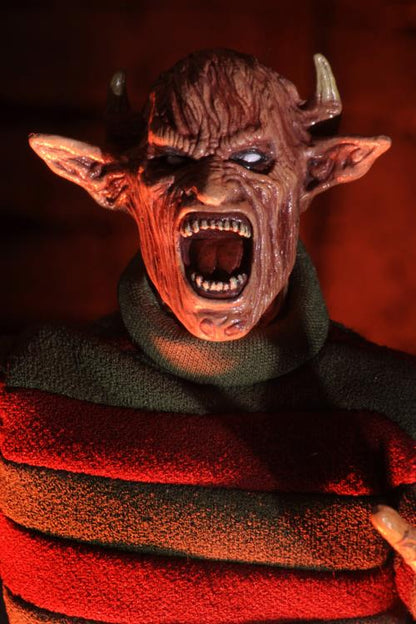 Wes Craven's New Nightmare Clothed Freddy Krueger Figura Neca